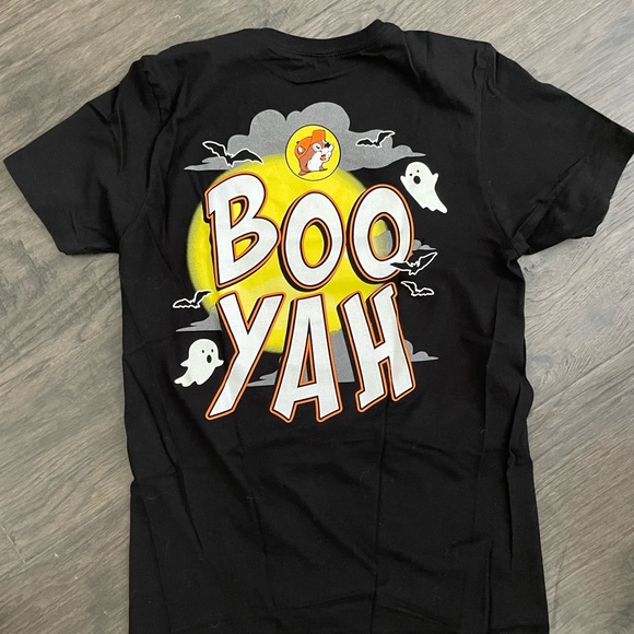 2 Bucees T-Shirts - Picture 2 of 6